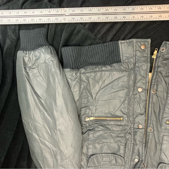 Amazing vintage jacket made in USA. Vest jacket combo and lots of zippers - Picture 12 of 12